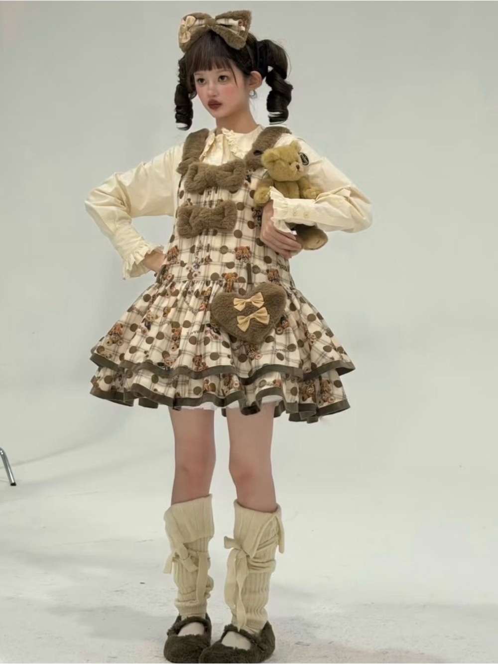 Brand new teddy bear Lolita dress + accessories - Picture 2 of 7